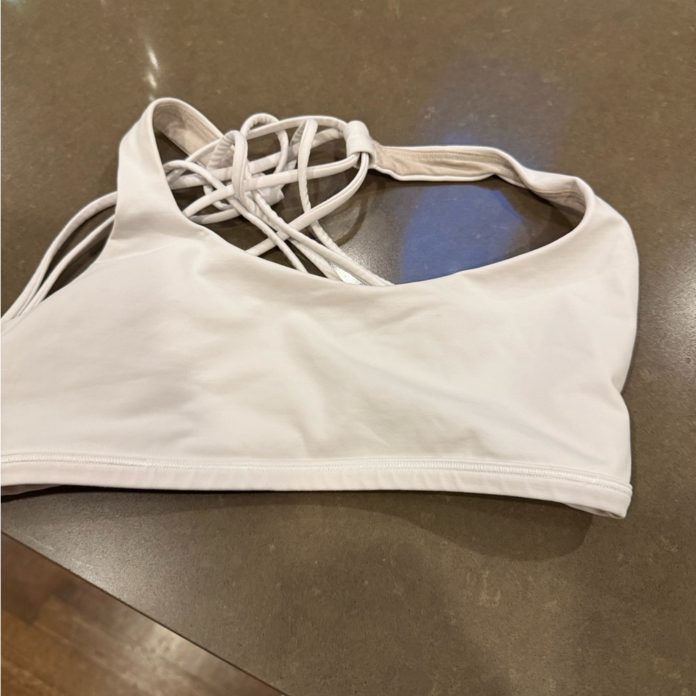 Lululemon free to be bra in white size 6